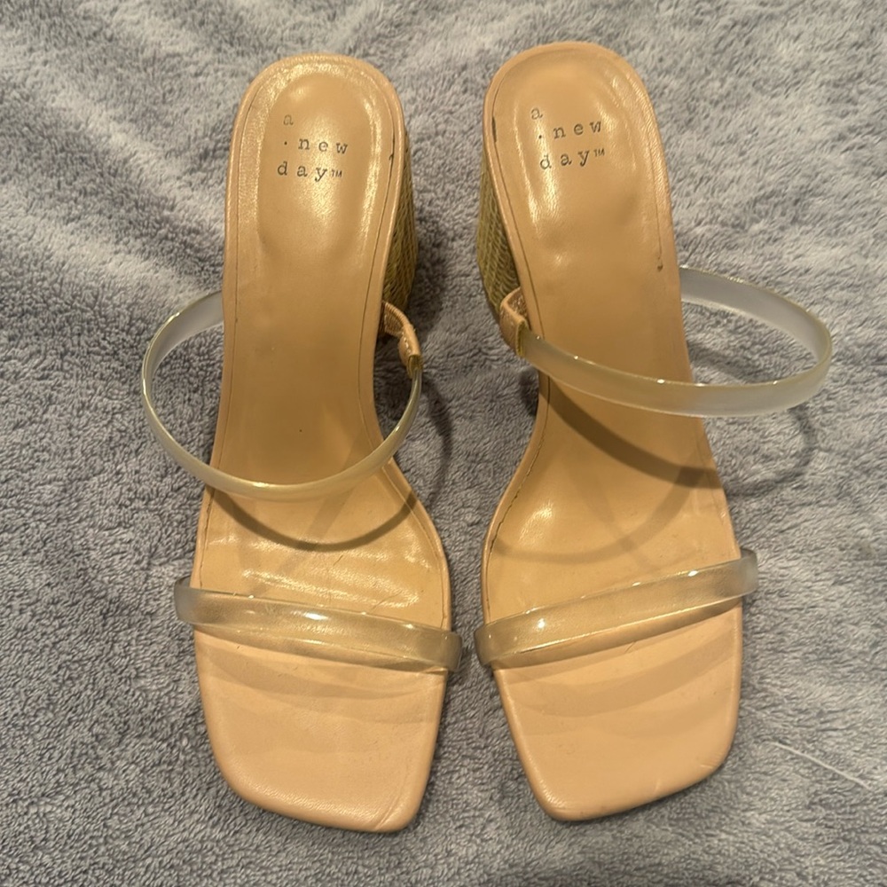 Cute beach wedges